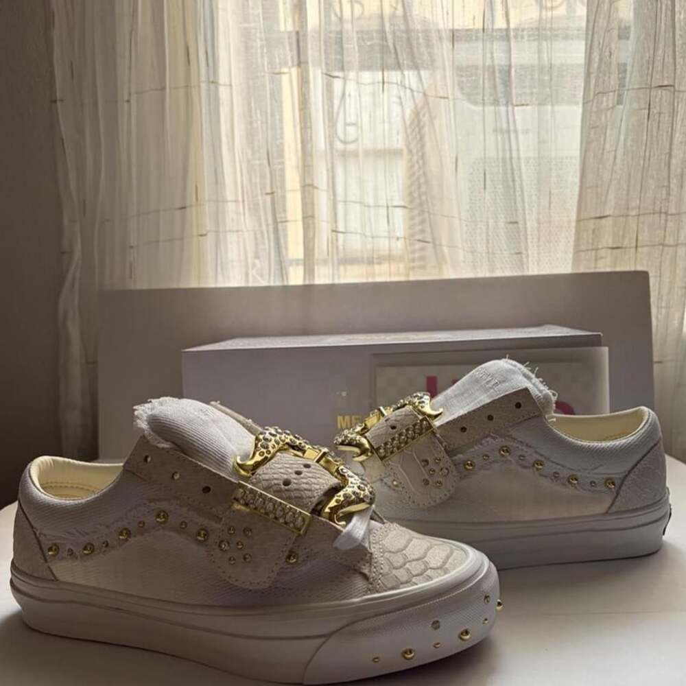 Vans x MetaGirl Old Skool 36 US Men's 6 / Women's 7.5 White
